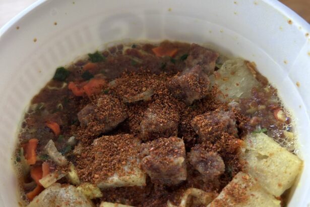 カップヌードル カレー（ガラムマサラアレンジ） 写真1