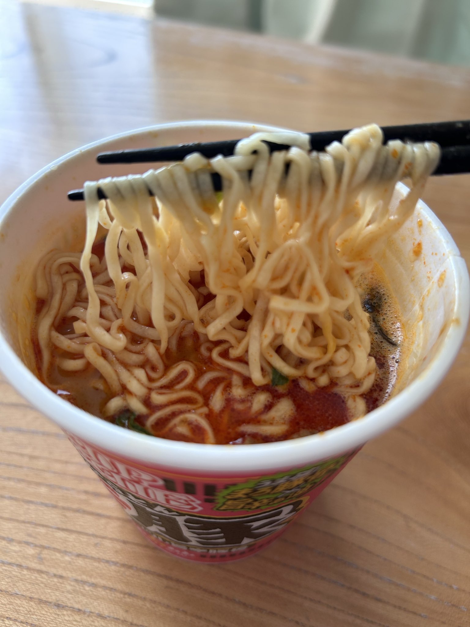 カップヌードル 辛豚 写真3